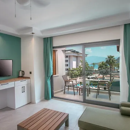 The Ivy Отель 4*